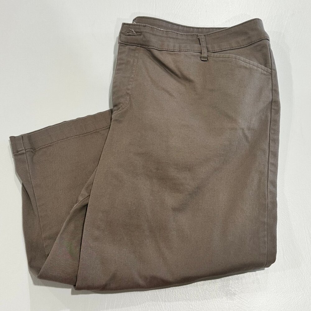 St. Johns Bay Lightweight Mocha Capri Pants 20W